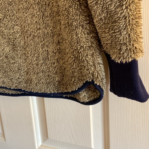 Quilted Fleece - Picture 3 of 5